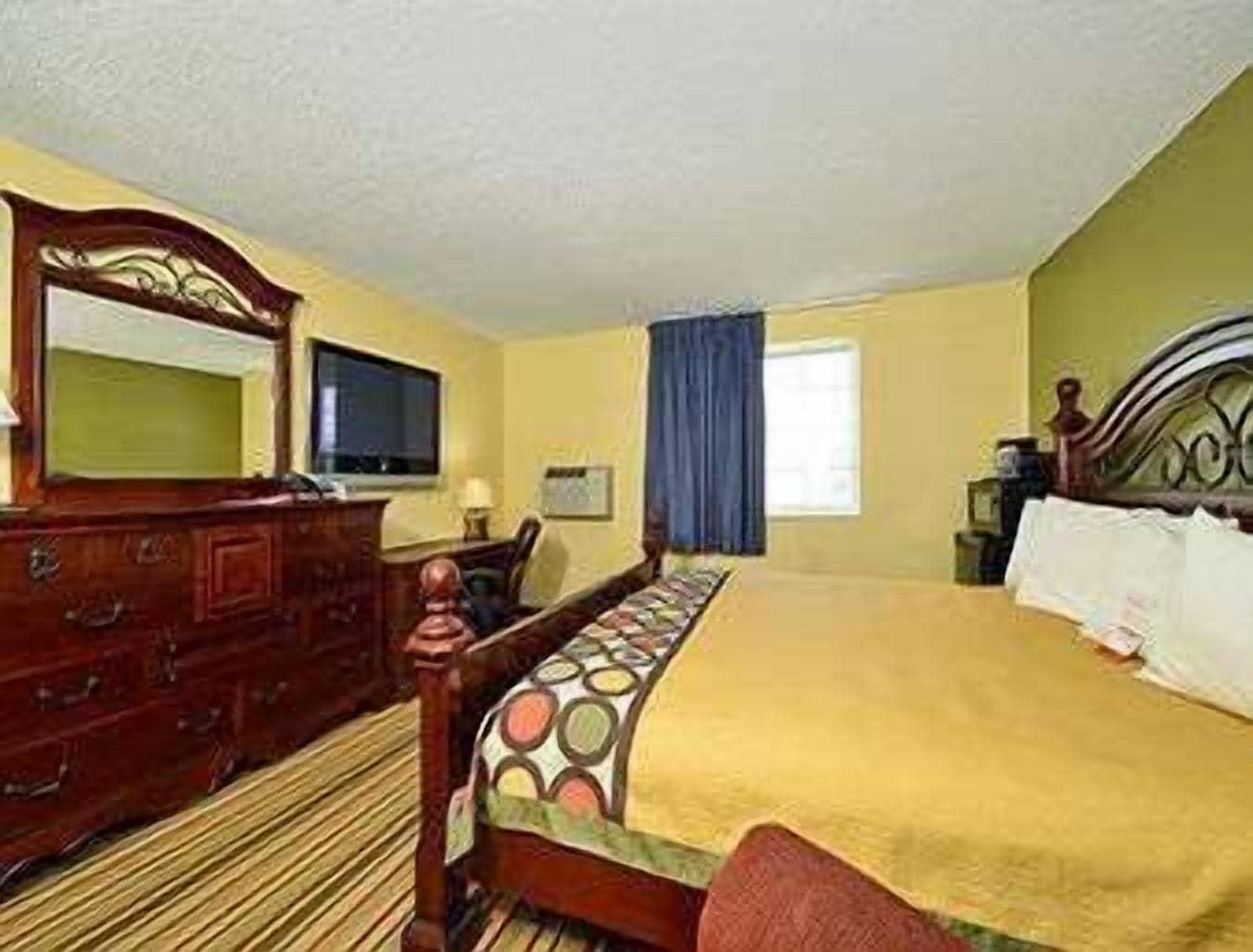 Super 8 By Wyndham Minot Airport Hotel Bagian luar foto